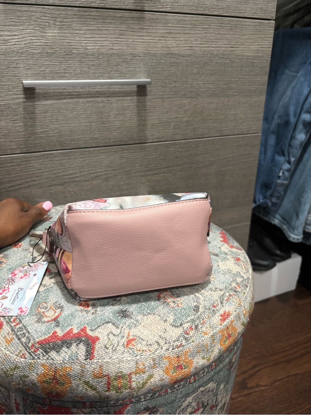 NWT Brentano Cozy Puppy Print Crossbody Bag - Picture 4 of 4